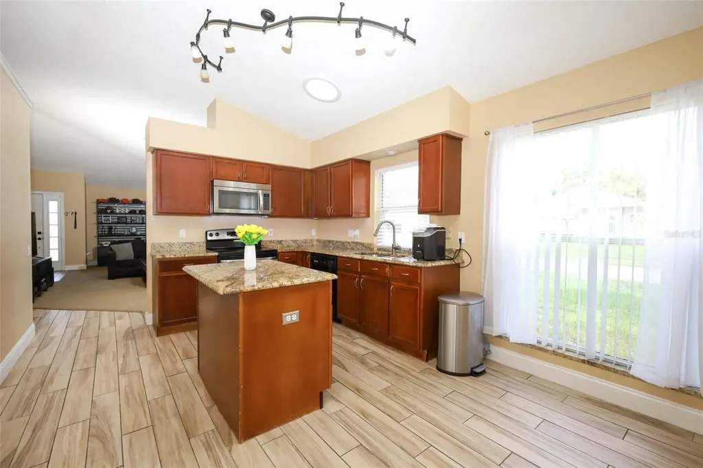 9271 Bent Arrow Cove Apopka FL 32703