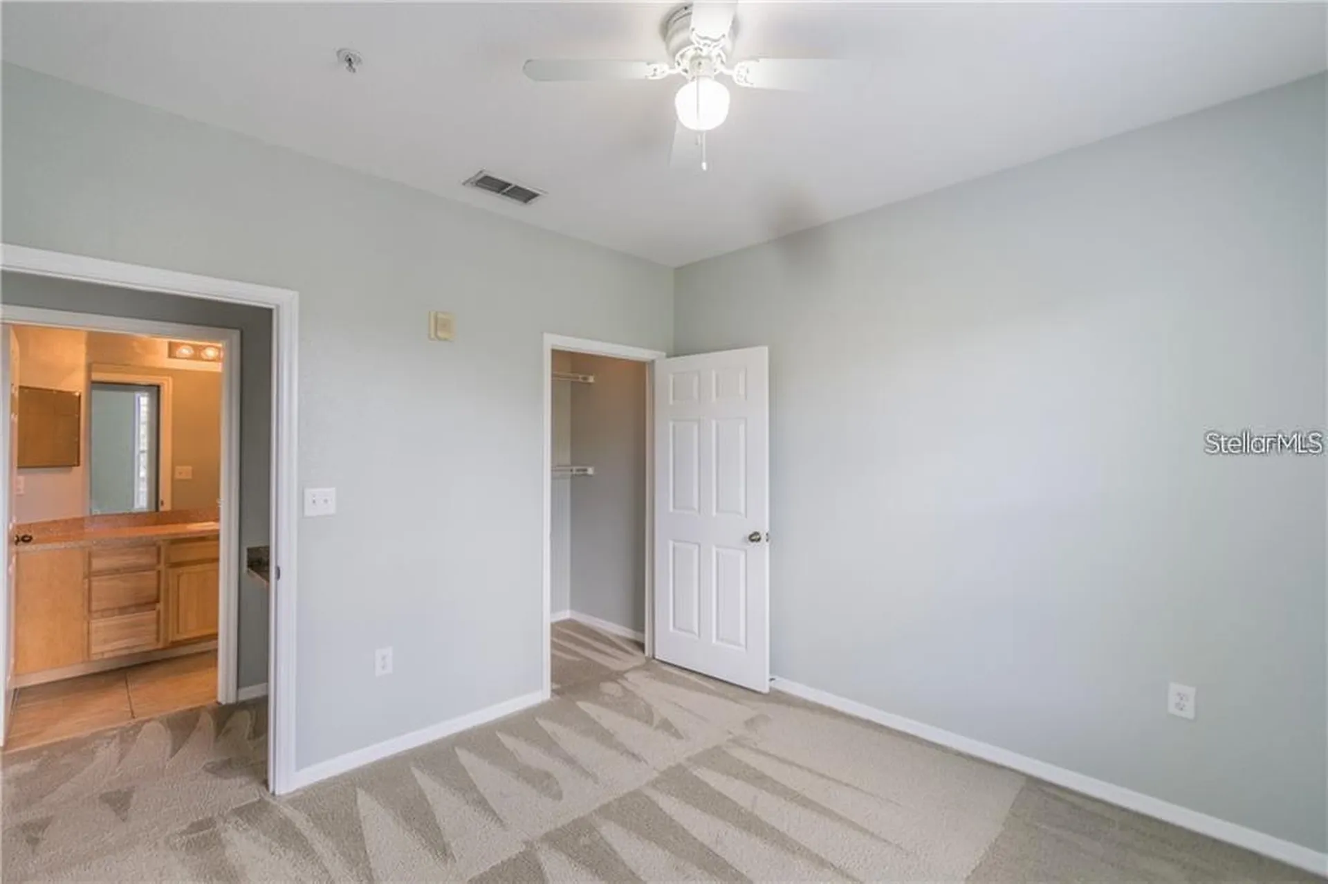 10203 Courtney Palms Boulevard Tampa FL 33619