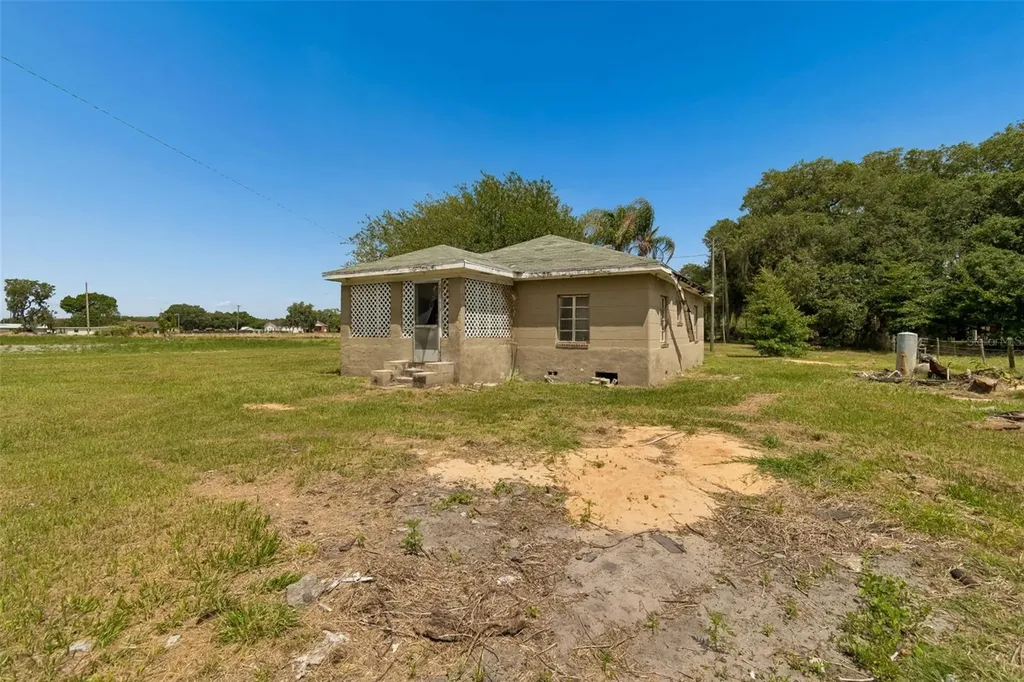 2413 Ed Brown Lane Plant City FL 33567