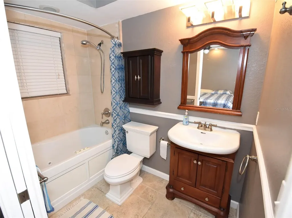 201 6th Street S St Petersburg FL 33701
