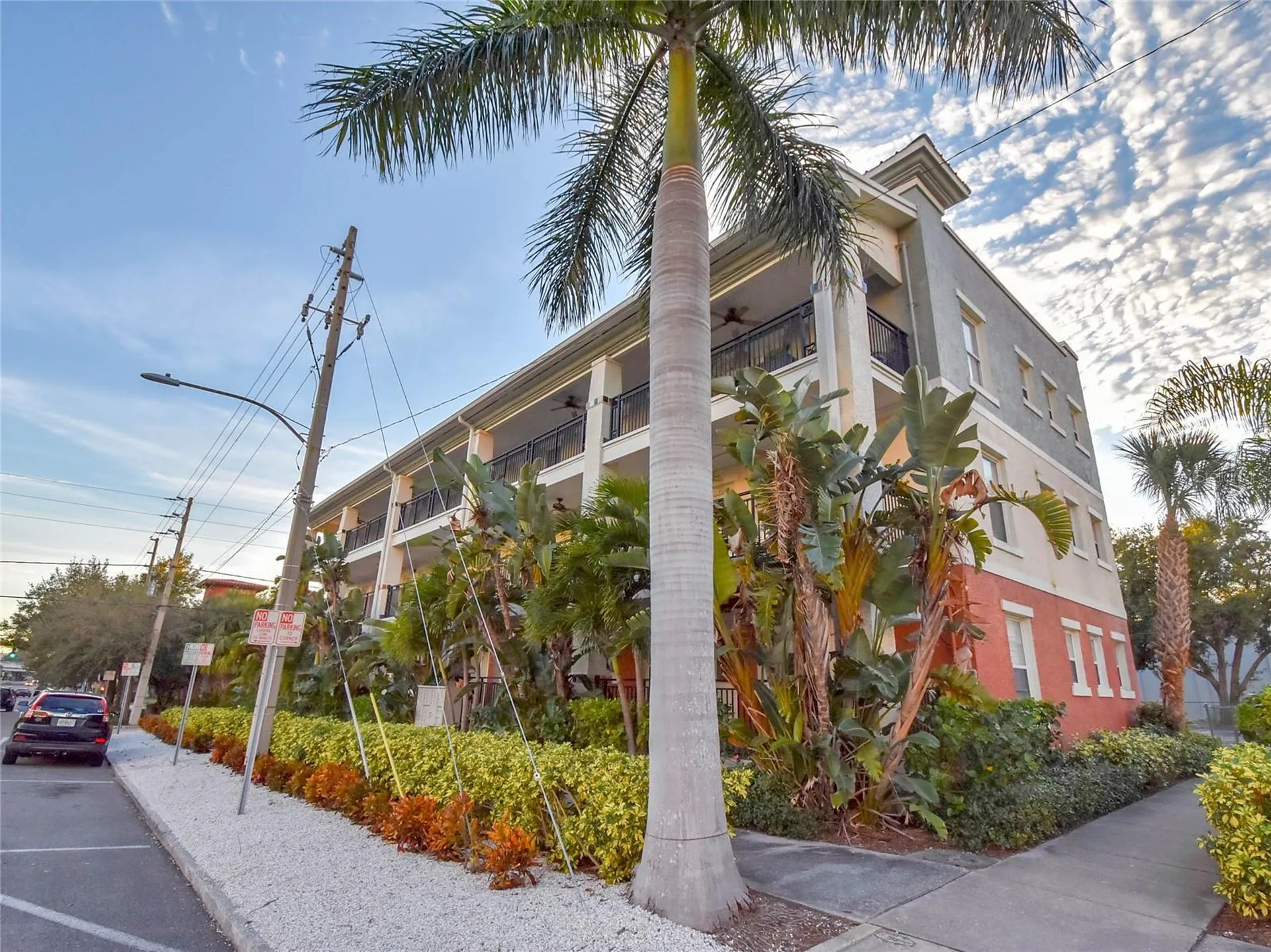 201 6th Street S St Petersburg FL 33701