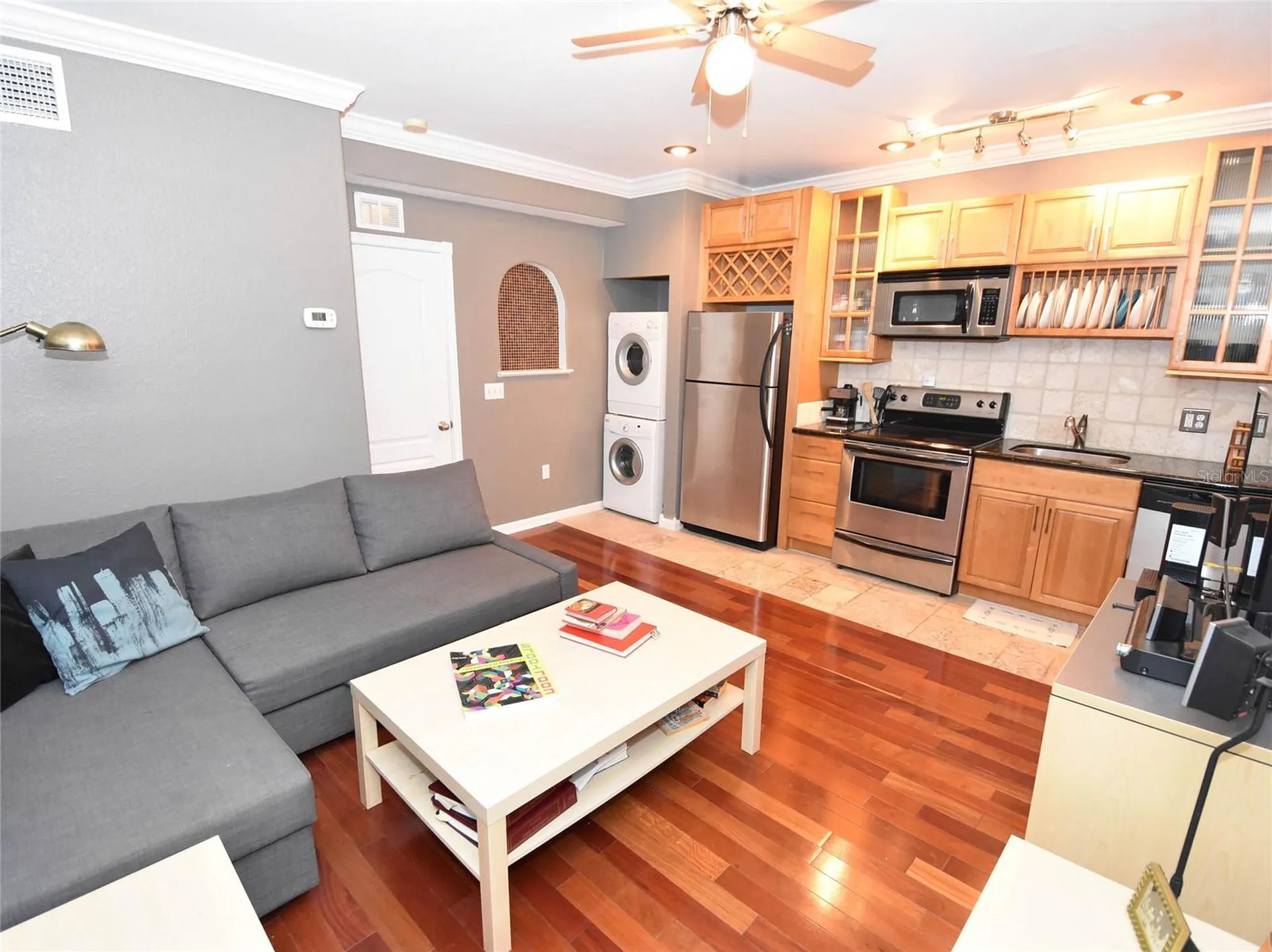 201 6th Street S St Petersburg FL 33701