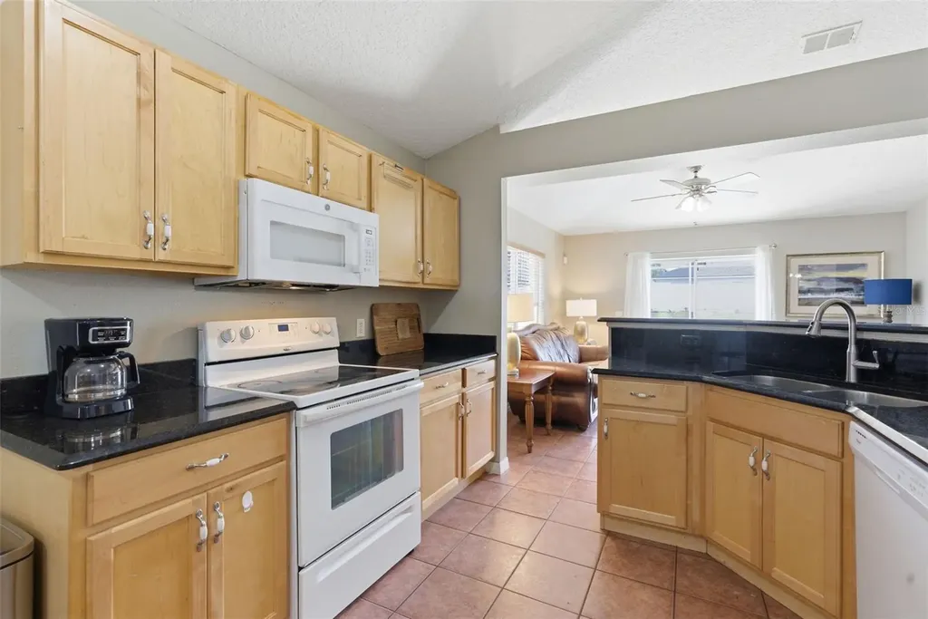 183 Jocelyn Drive Davenport FL 33897