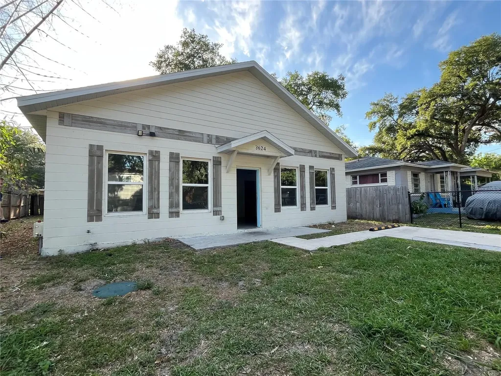 3624 Woods Street Orlando FL 32805
