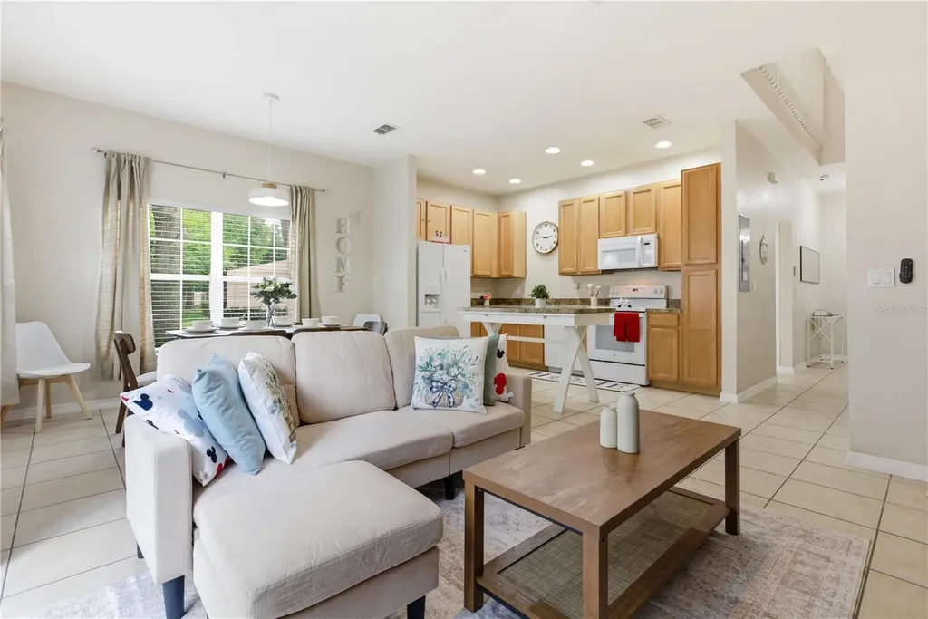 2420 Caravelle Circle Kissimmee FL 34746