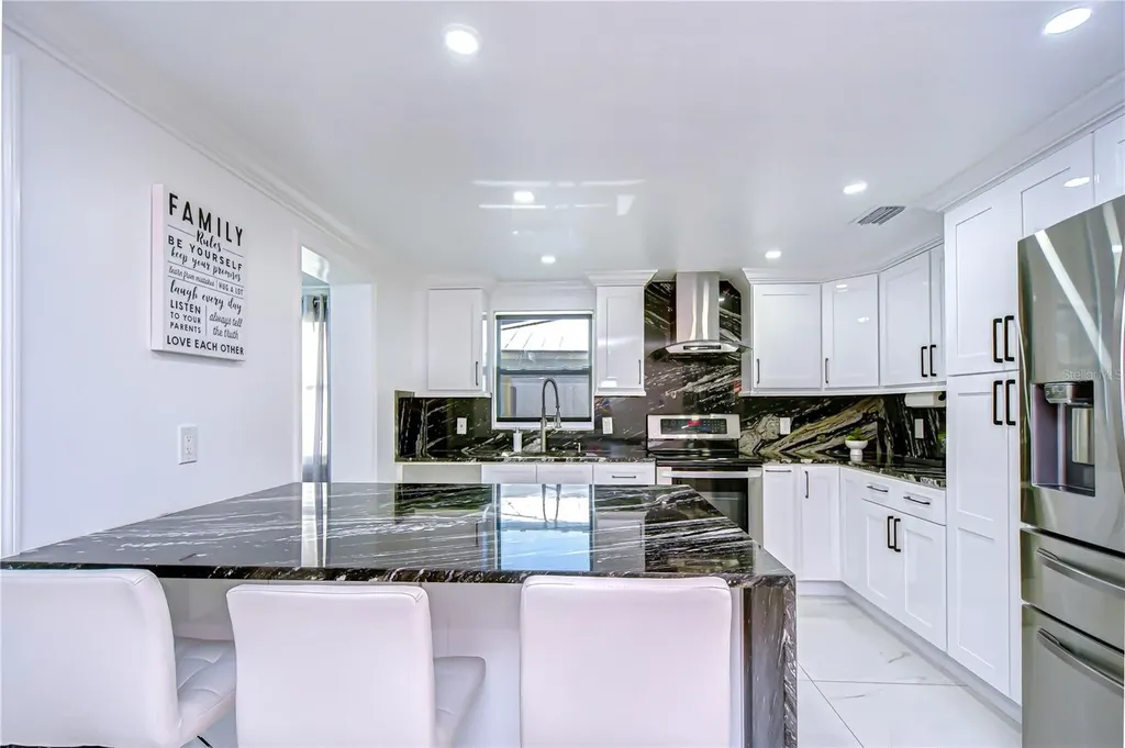 3314 W Kirby Street Tampa FL 33614