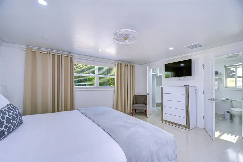 3314 W Kirby Street Tampa FL 33614