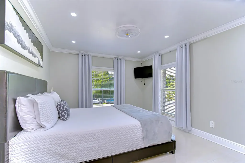 3314 W Kirby Street Tampa FL 33614