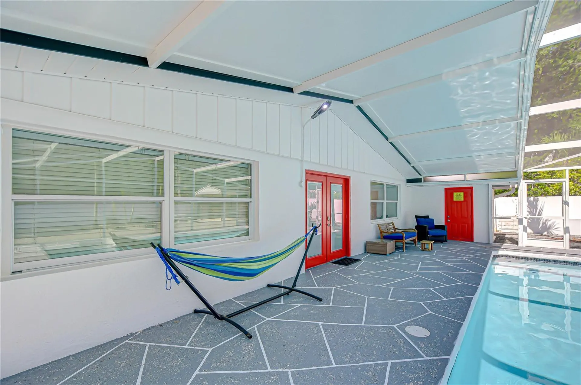 3314 W Kirby Street Tampa FL 33614
