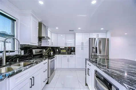3314 W Kirby Street Tampa FL 33614