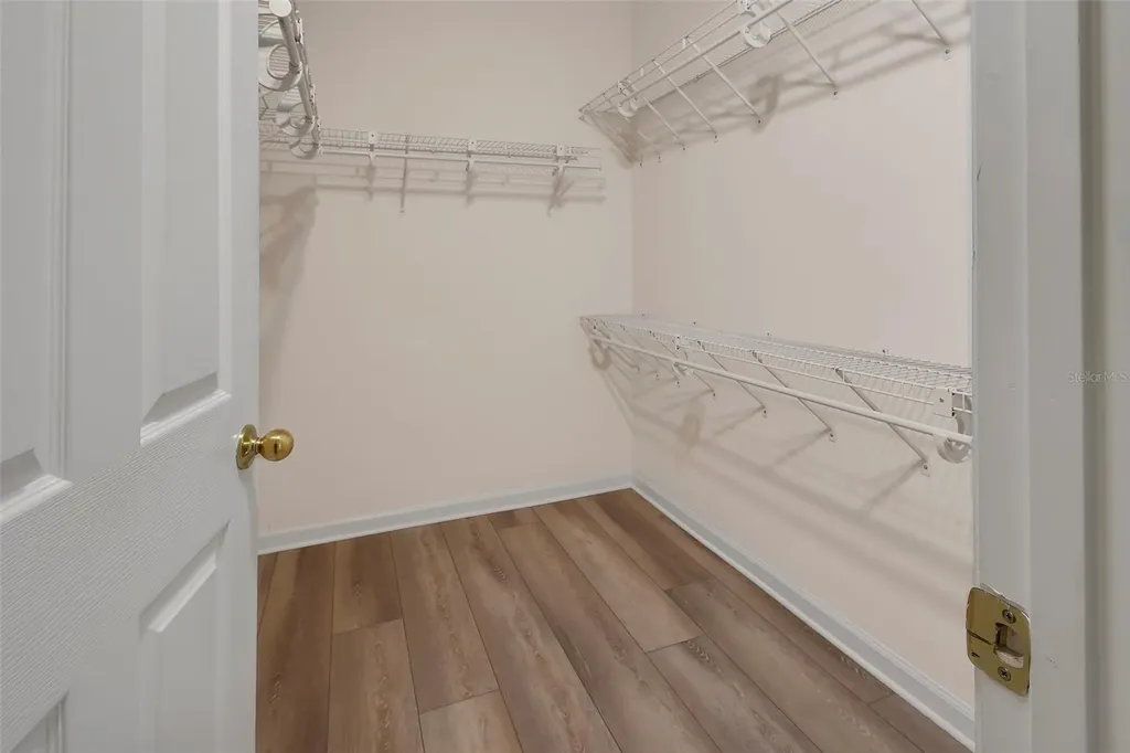 525 Heron Point Way Deland FL 32724