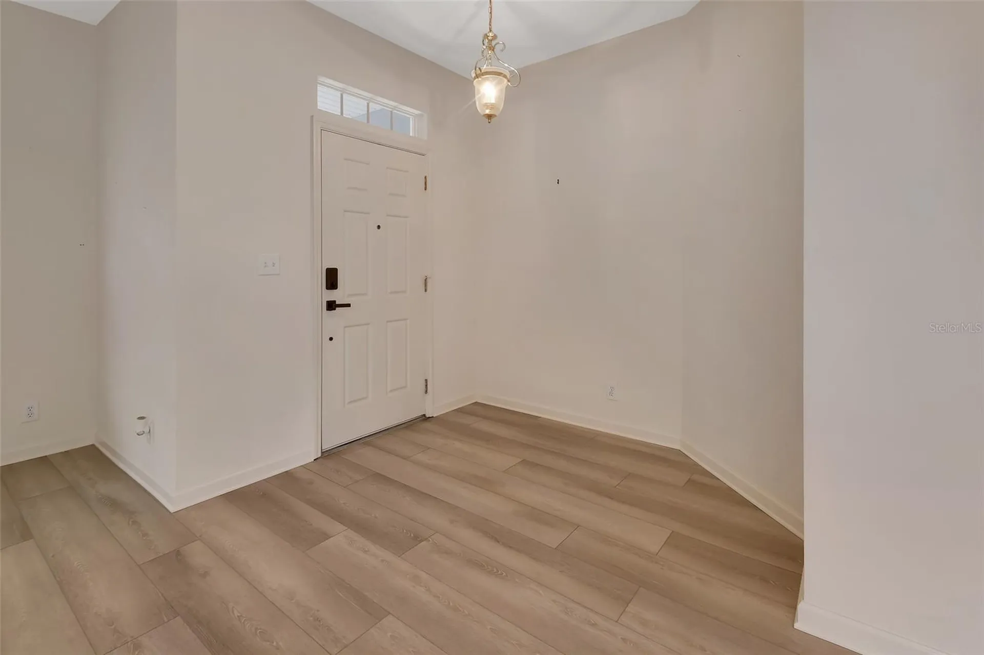 525 Heron Point Way Deland FL 32724