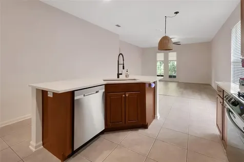 525 Heron Point Way Deland FL 32724