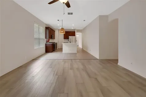 525 Heron Point Way Deland FL 32724