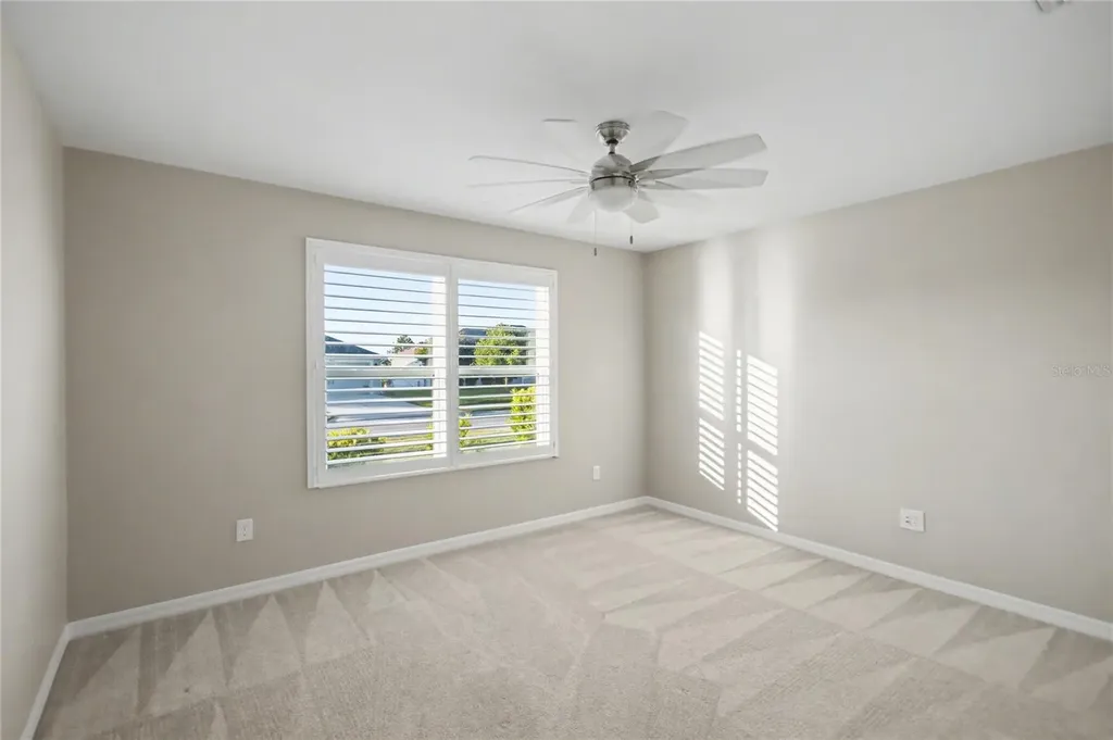 3320 Dzuro Drive Oxford FL 34484
