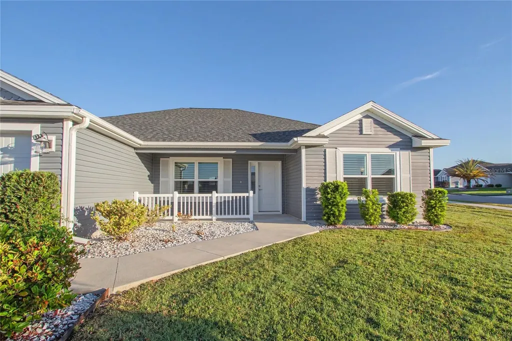 3320 Dzuro Drive Oxford FL 34484