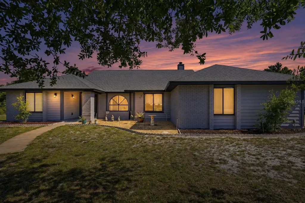 168 Community Drive Debary FL 32713