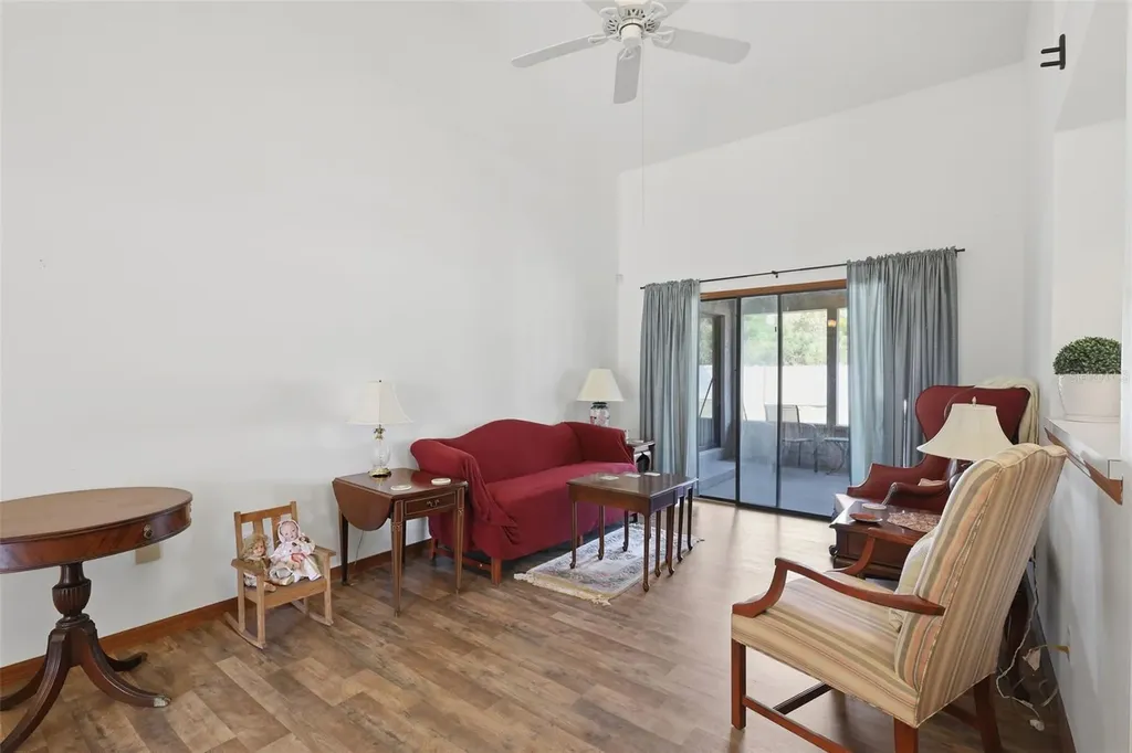 168 Community Drive Debary FL 32713