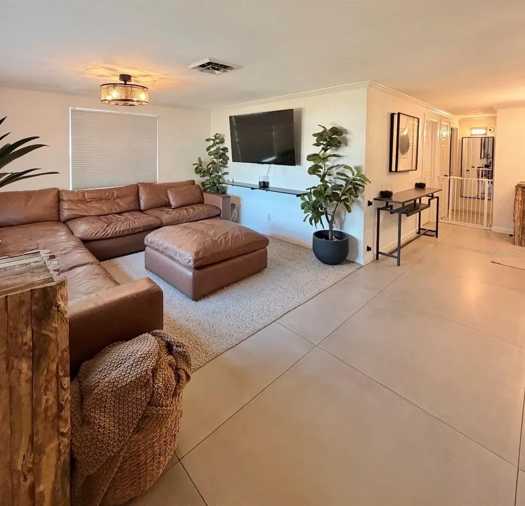 7060 52nd Street N Pinellas Park FL 33781