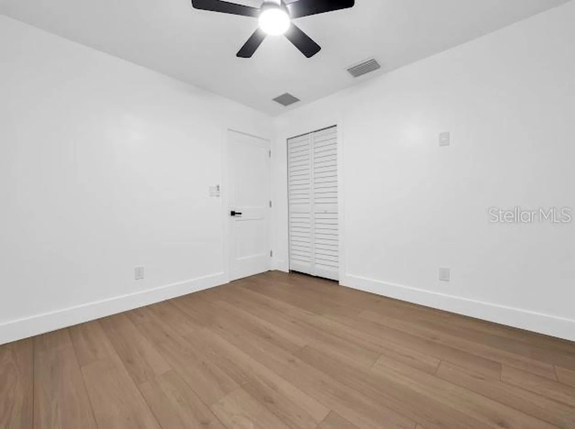 6040 84th Avenue N Pinellas Park FL 33781