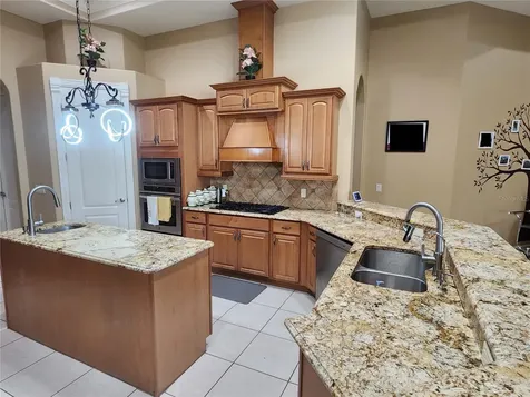 2656 Wyndsor Oaks Way Winter Haven FL 33884