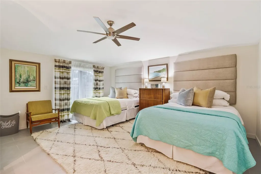 809 E 15th Avenue New Smyrna Beach FL 32169