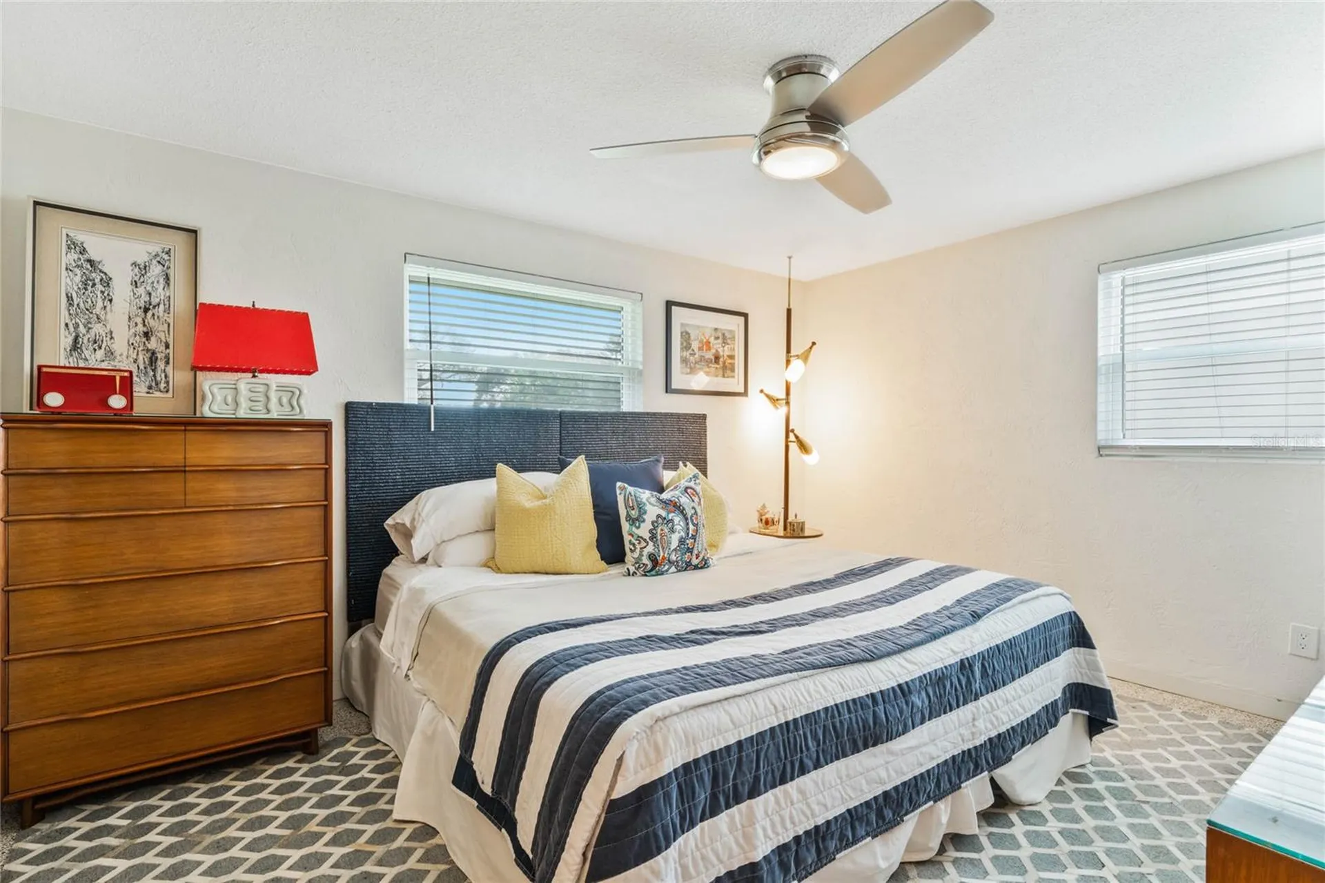809 E 15th Avenue New Smyrna Beach FL 32169