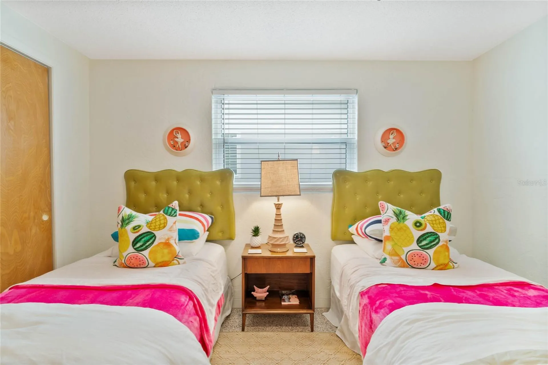809 E 15th Avenue New Smyrna Beach FL 32169