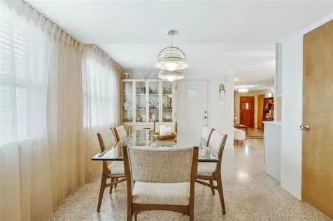 809 E 15th Avenue New Smyrna Beach FL 32169