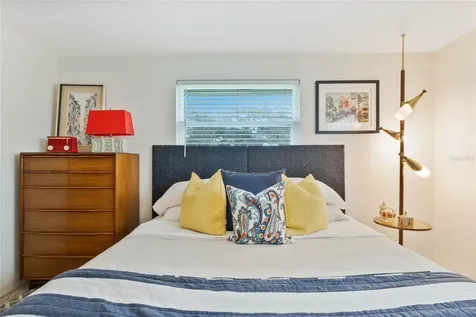 809 E 15th Avenue New Smyrna Beach FL 32169