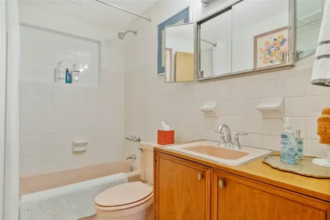 809 E 15th Avenue New Smyrna Beach FL 32169