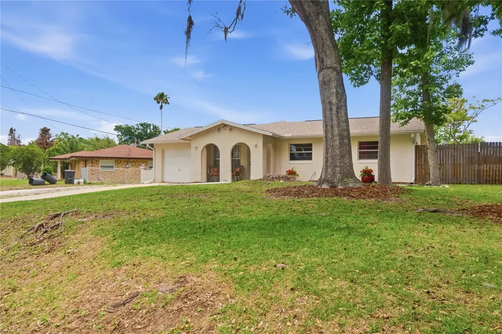 2861 W Oak Lea Drive South Daytona FL 32119