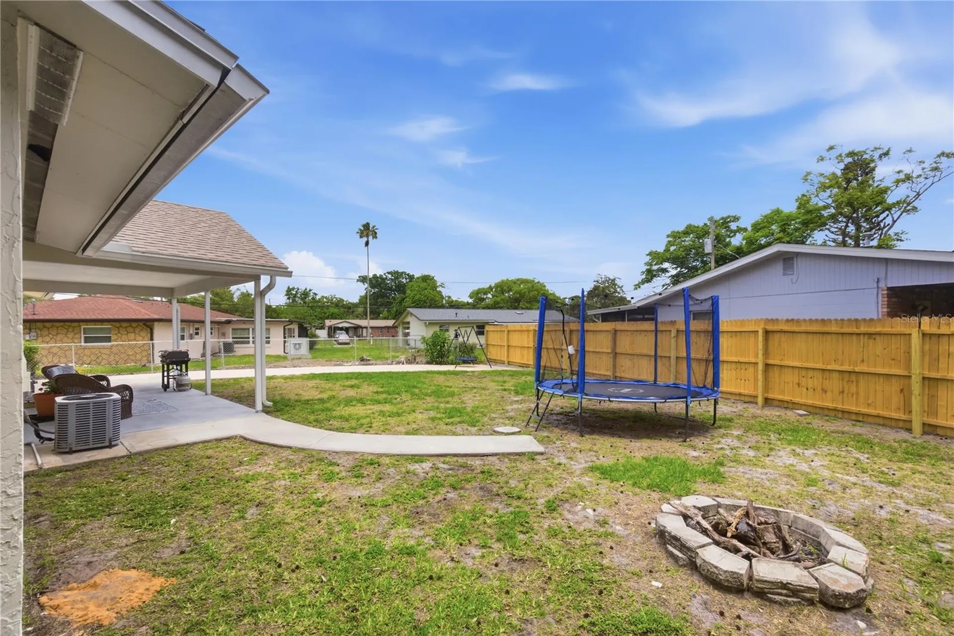 2861 W Oak Lea Drive South Daytona FL 32119