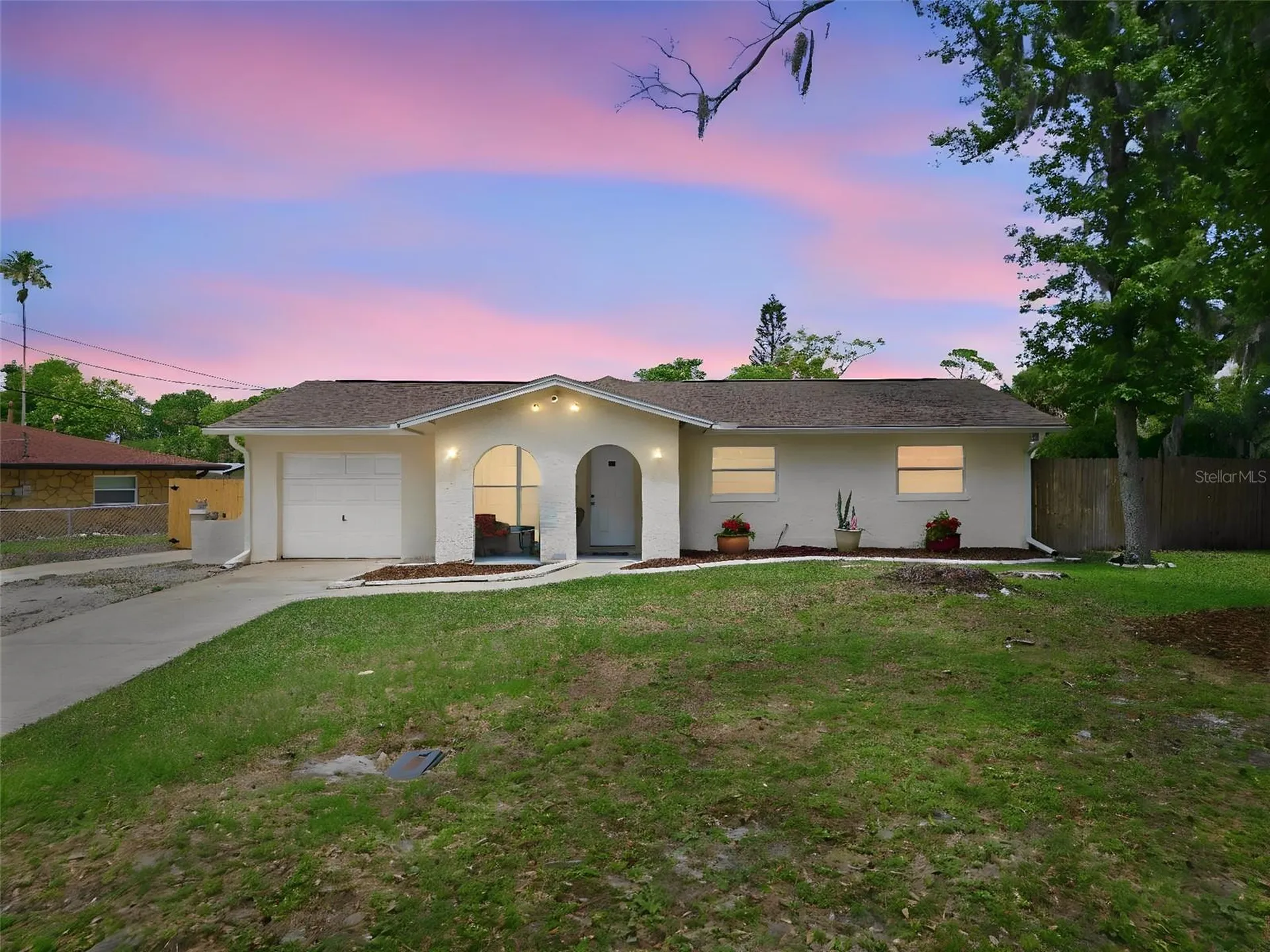 2861 W Oak Lea Drive South Daytona FL 32119