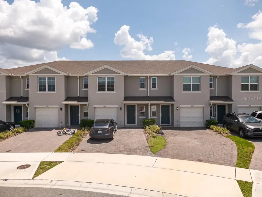 2923 Brie Hammock Bend St Cloud FL 34773