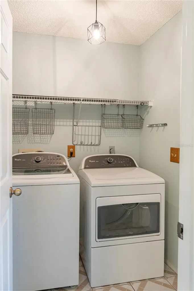 1011 Shayler Avenue Deland FL 32724