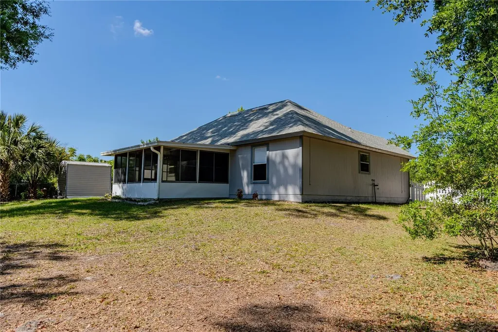 1011 Shayler Avenue Deland FL 32724