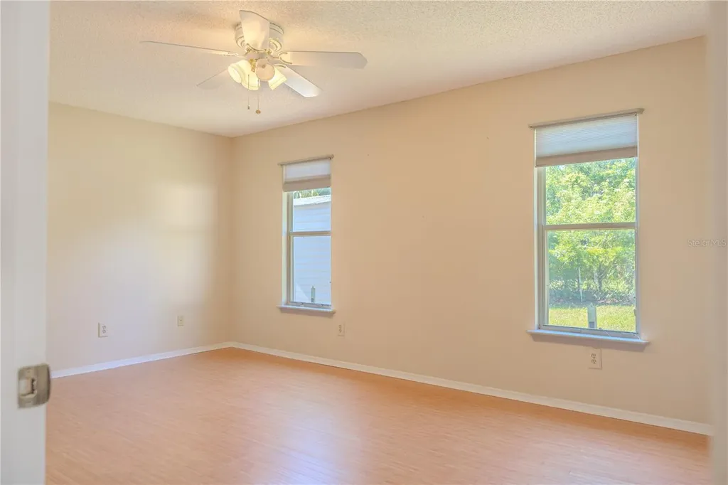 1011 Shayler Avenue Deland FL 32724