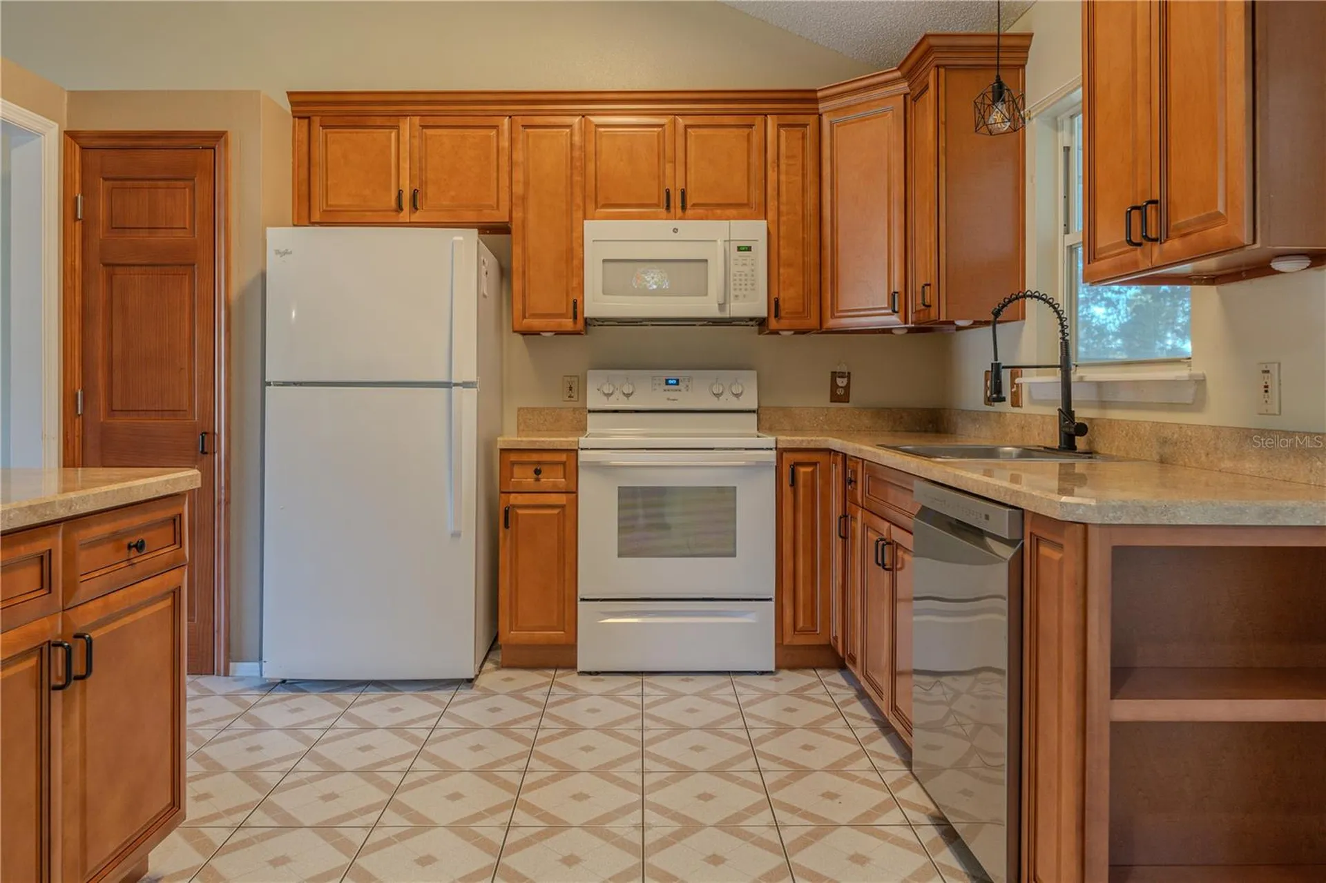 1011 Shayler Avenue Deland FL 32724
