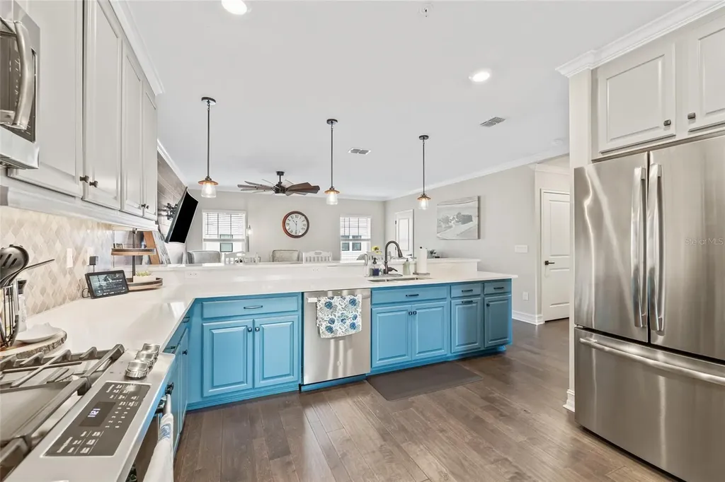 4931 W Paul Avenue Tampa FL 33611