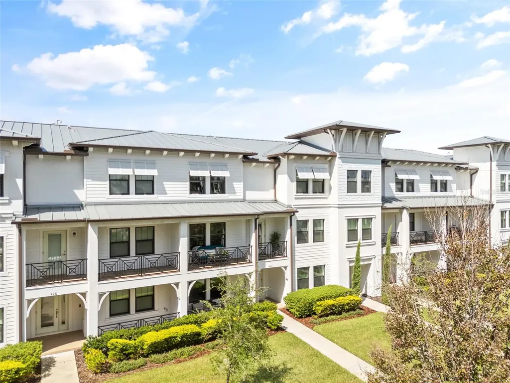 4931 W Paul Avenue Tampa FL 33611