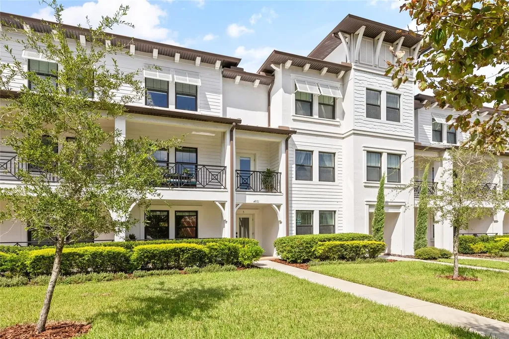 4931 W Paul Avenue Tampa FL 33611