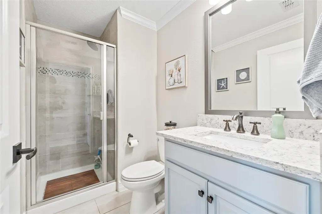 4931 W Paul Avenue Tampa FL 33611