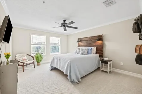 4931 W Paul Avenue Tampa FL 33611