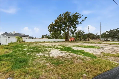 2405 Davis Street Tampa FL 33605