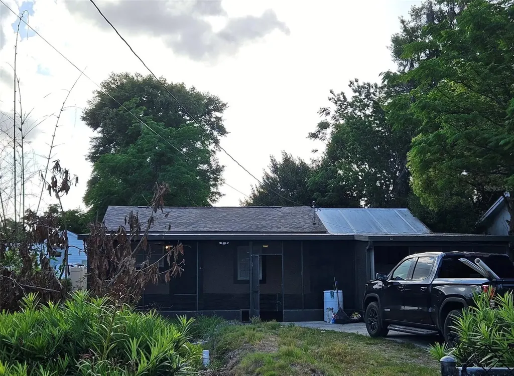 1516 S Lee Avenue Orlando FL 32805