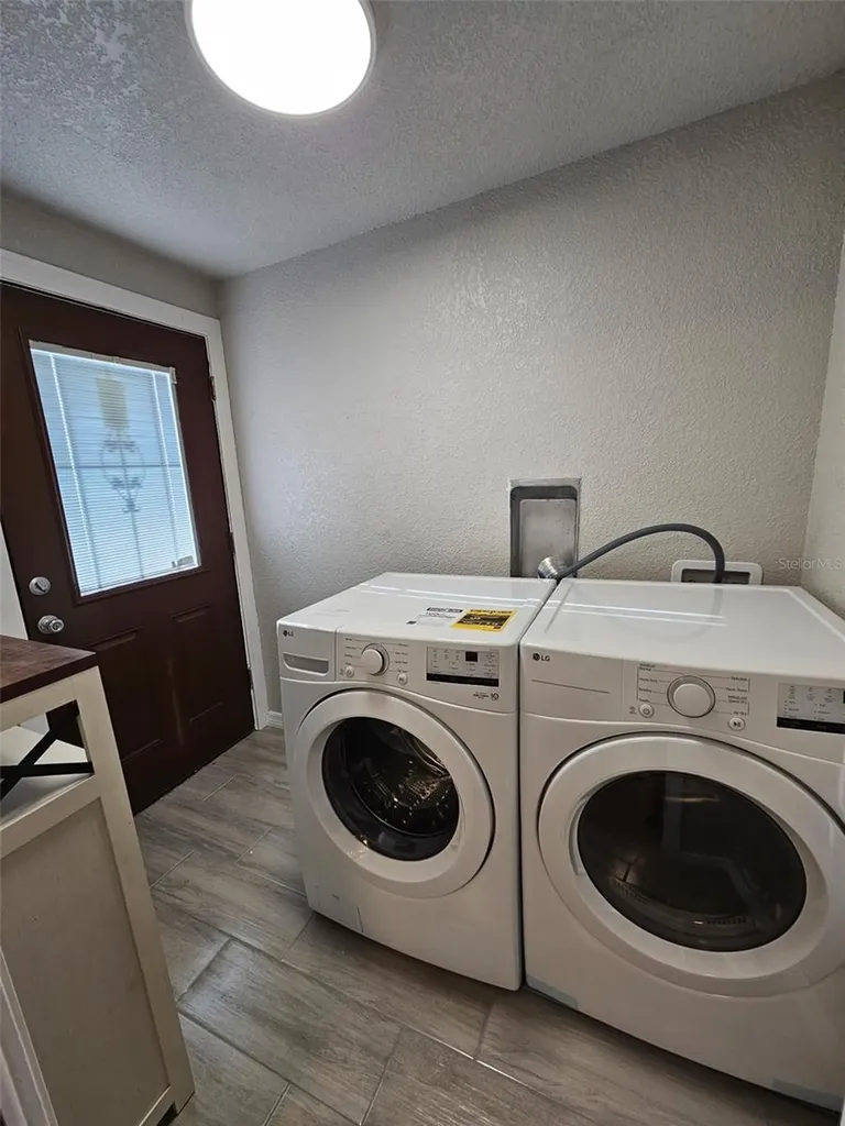 1516 S Lee Avenue Orlando FL 32805