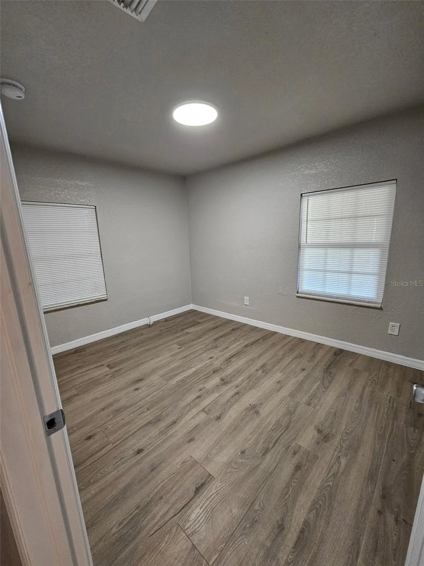 1516 S Lee Avenue Orlando FL 32805