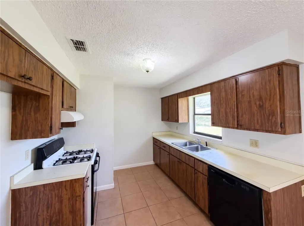 207 NE 3rd Terrace Williston FL 32696