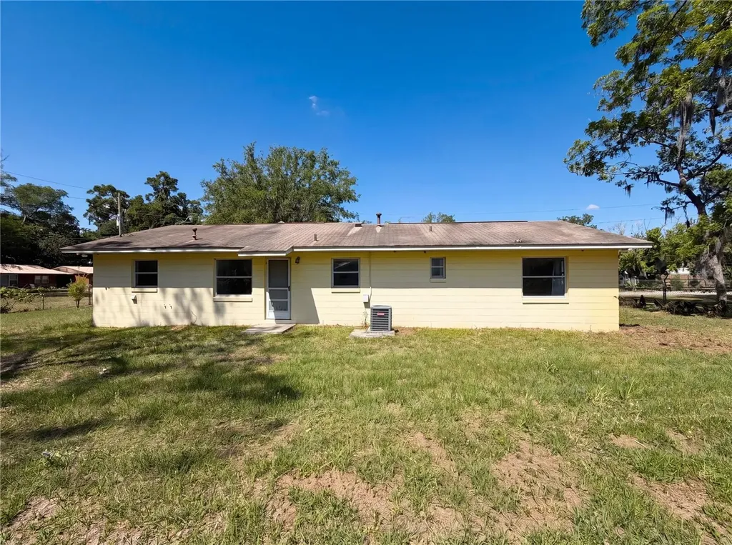 207 NE 3rd Terrace Williston FL 32696